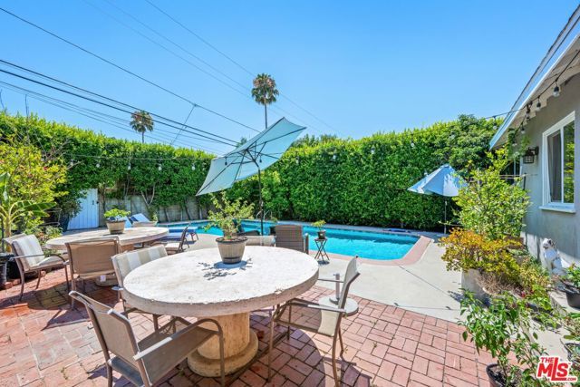 19540 Gilmore Street, Los Angeles, CA 91335