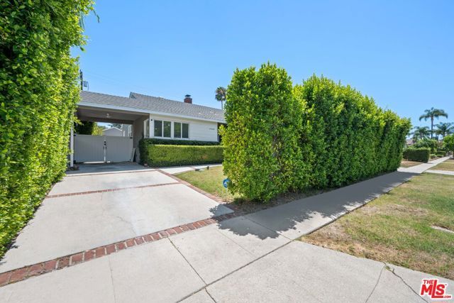 19540 Gilmore Street, Los Angeles, CA 91335