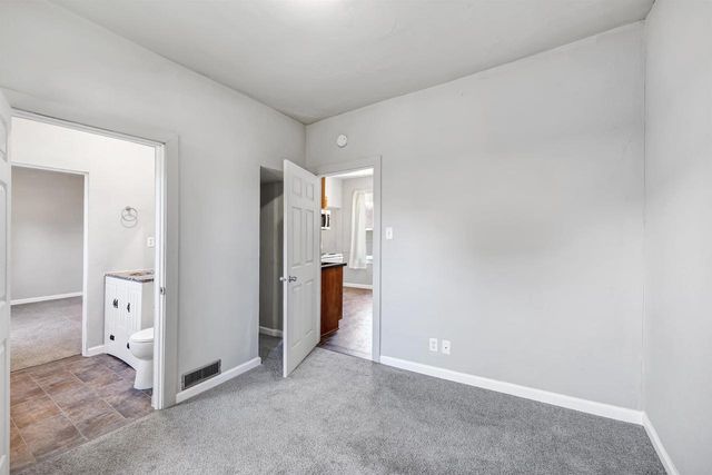 918 DIVISION STREET, Green Bay, WI 54303