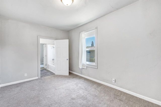 918 DIVISION STREET, Green Bay, WI 54303
