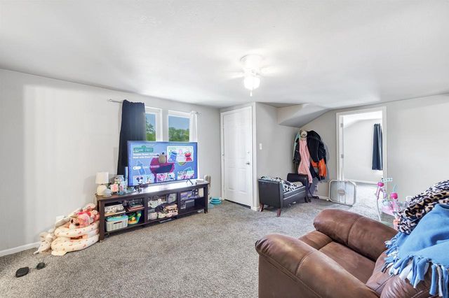 918 DIVISION STREET, Green Bay, WI 54303