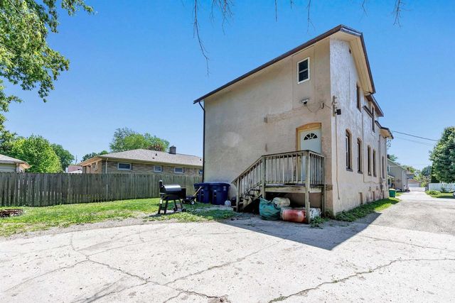 918 DIVISION STREET, Green Bay, WI 54303