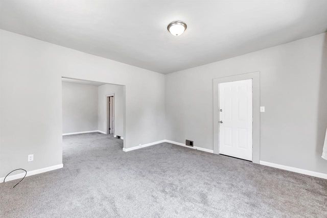 918 DIVISION STREET, Green Bay, WI 54303