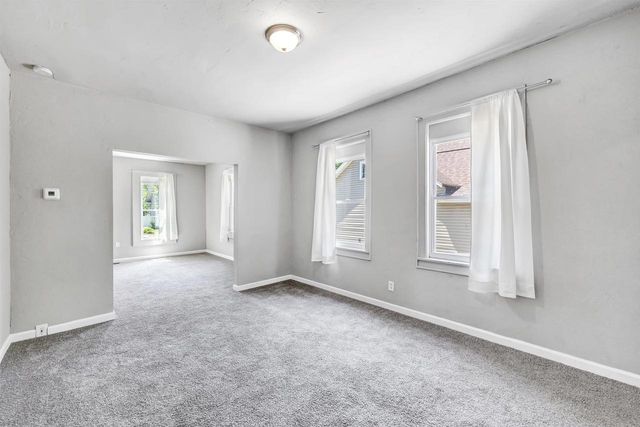 918 DIVISION STREET, Green Bay, WI 54303