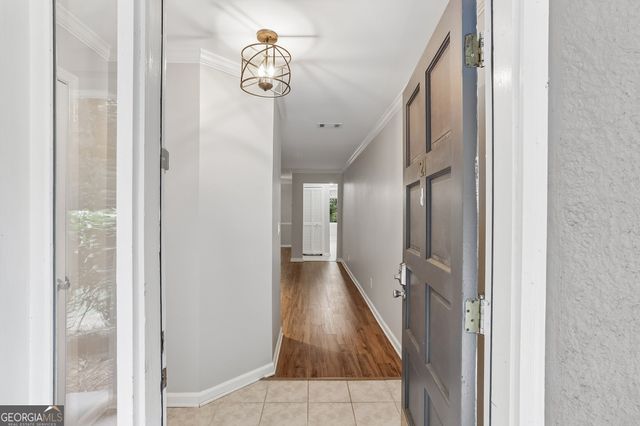 21 Brittany Way NE, Atlanta, GA 30324