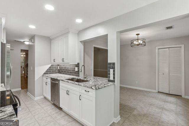 21 Brittany Way NE, Atlanta, GA 30324