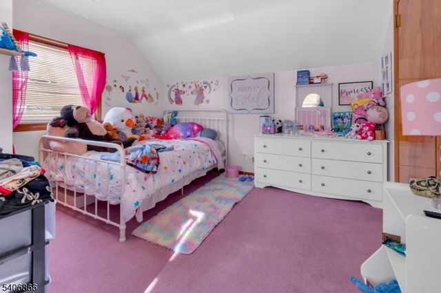 20 Bergen Ave, North Arlington Boro, NJ 07031