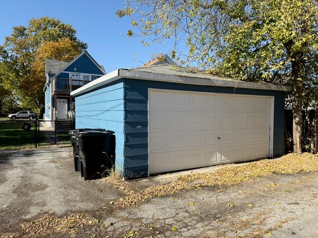 12025 S Bishop Street, Chicago, IL 60643