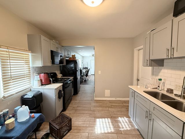 12025 S Bishop Street, Chicago, IL 60643