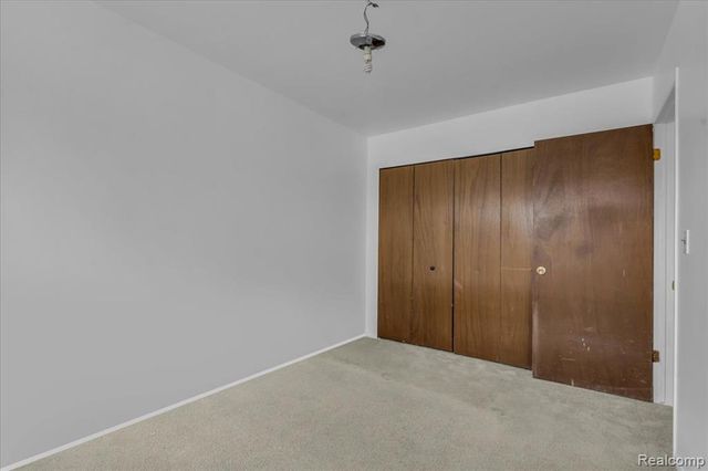 1402 Heritage Drive, Canton, MI 48188