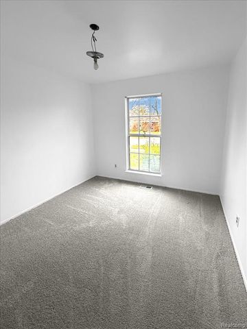 1402 Heritage Drive, Canton, MI 48188