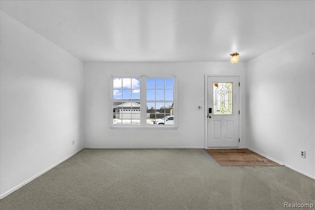 1402 Heritage Drive, Canton, MI 48188