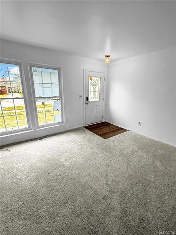 1402 Heritage Drive, Canton, MI 48188