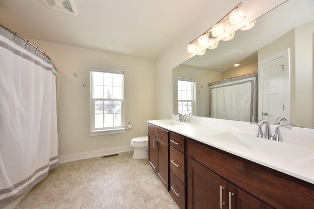 N66W23662 Hillview ROAD, Sussex, WI 53089