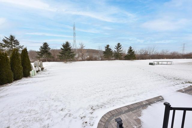 N66W23662 Hillview ROAD, Sussex, WI 53089