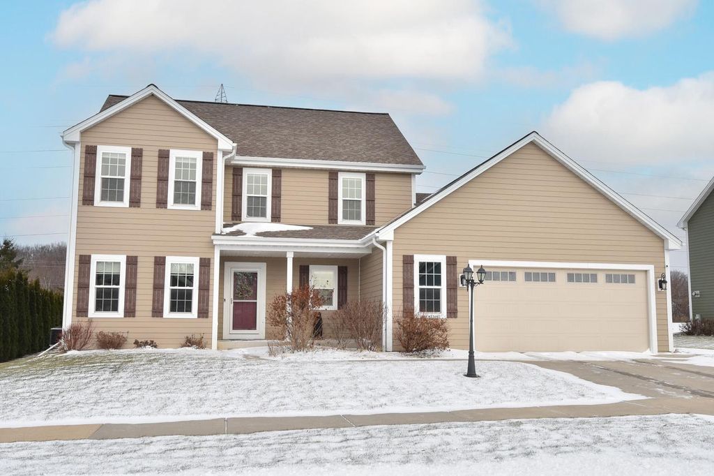 N66W23662 Hillview ROAD, Sussex, WI 53089