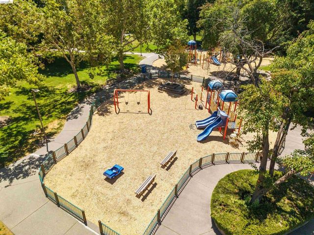 7477 Limerick Ave, Dublin, CA 94568