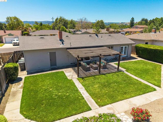 7477 Limerick Ave, Dublin, CA 94568