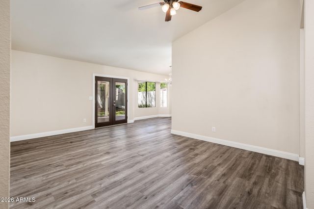 2717 E DRY CREEK Road, Phoenix, AZ 85048