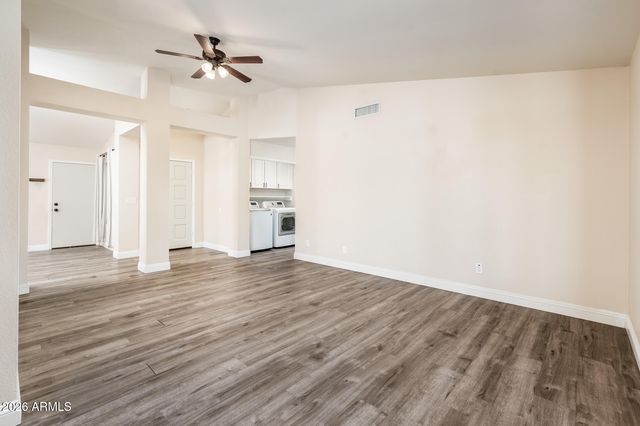 2717 E DRY CREEK Road, Phoenix, AZ 85048