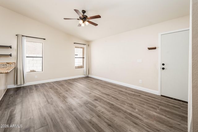 2717 E DRY CREEK Road, Phoenix, AZ 85048
