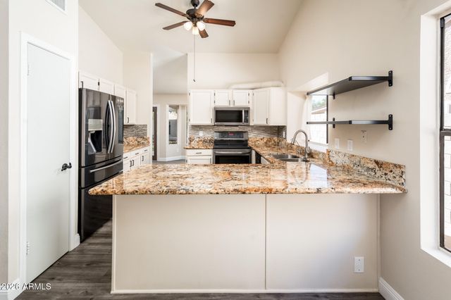 2717 E DRY CREEK Road, Phoenix, AZ 85048
