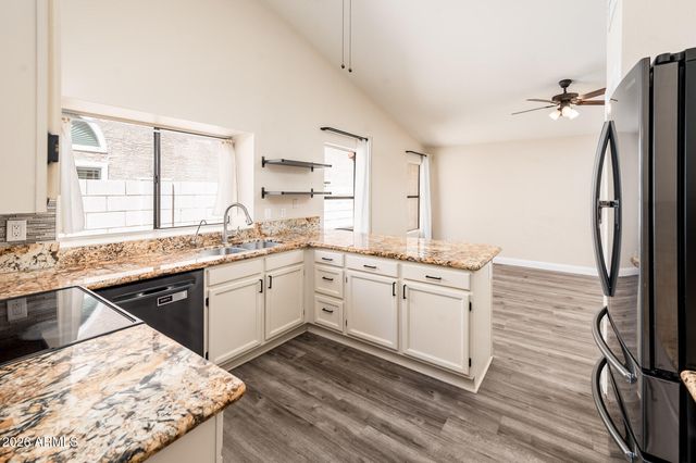 2717 E DRY CREEK Road, Phoenix, AZ 85048