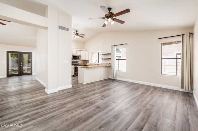 2717 E DRY CREEK Road, Phoenix, AZ 85048