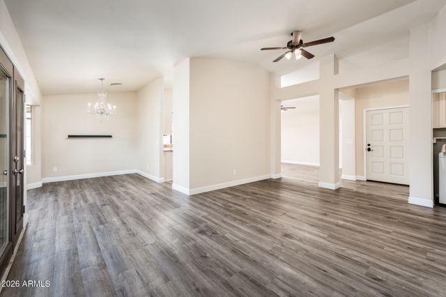 2717 E DRY CREEK Road, Phoenix, AZ 85048