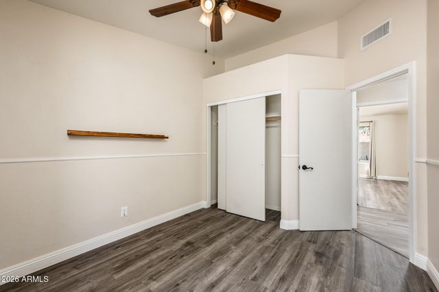 2717 E DRY CREEK Road, Phoenix, AZ 85048