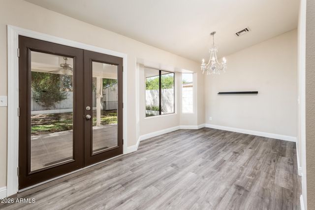2717 E DRY CREEK Road, Phoenix, AZ 85048