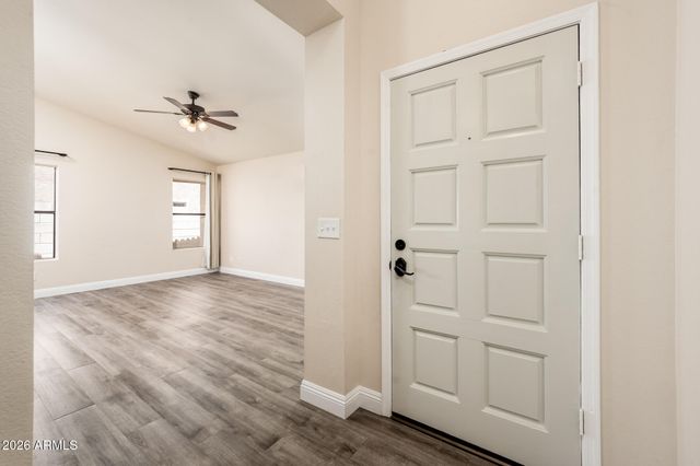 2717 E DRY CREEK Road, Phoenix, AZ 85048