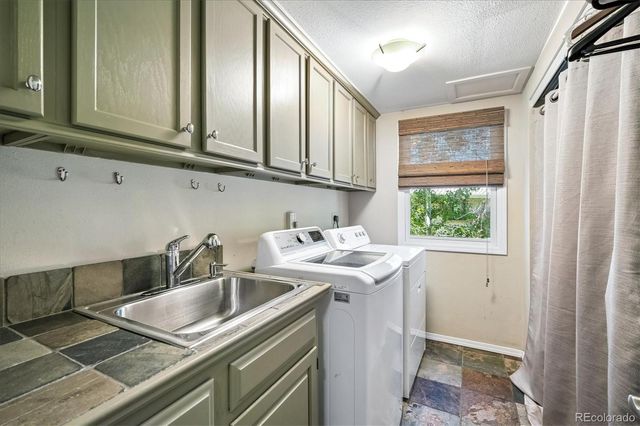2615 S Harlan Court, Lakewood, CO 80227