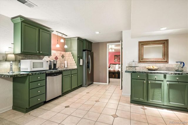 2615 S Harlan Court, Lakewood, CO 80227