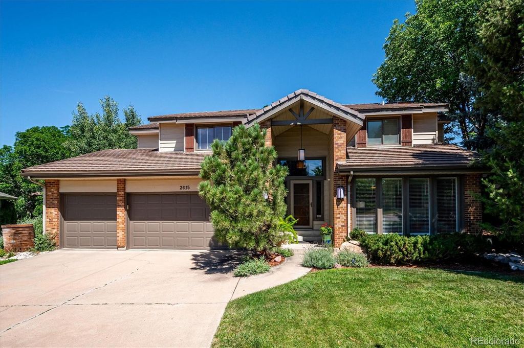 2615 S Harlan Court, Lakewood, CO 80227