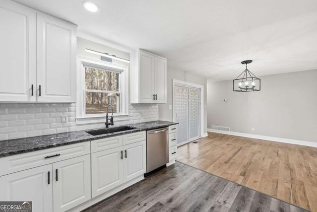 2702 Beecher Drive, Austell, GA 30106