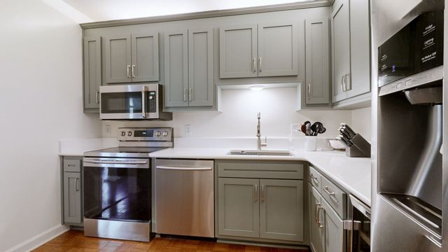 3423 Golf Club Ln, Nashville, TN 37215