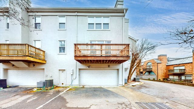 3423 Golf Club Ln, Nashville, TN 37215