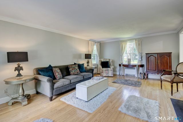 236 Ridgewood Road, West Hartford, CT 06107