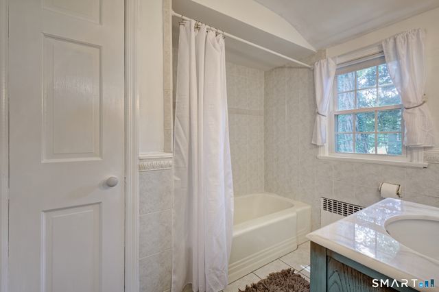 236 Ridgewood Road, West Hartford, CT 06107