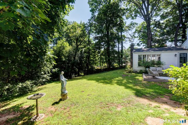 236 Ridgewood Road, West Hartford, CT 06107