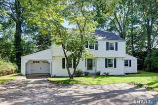 236 Ridgewood Road, West Hartford, CT 06107