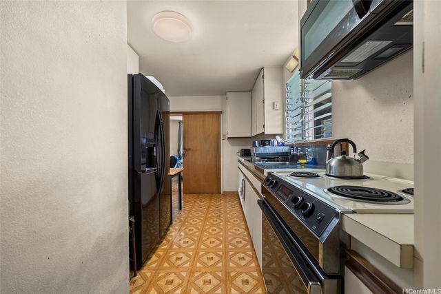 45-483 Makalani Street, Kaneohe, HI 96744