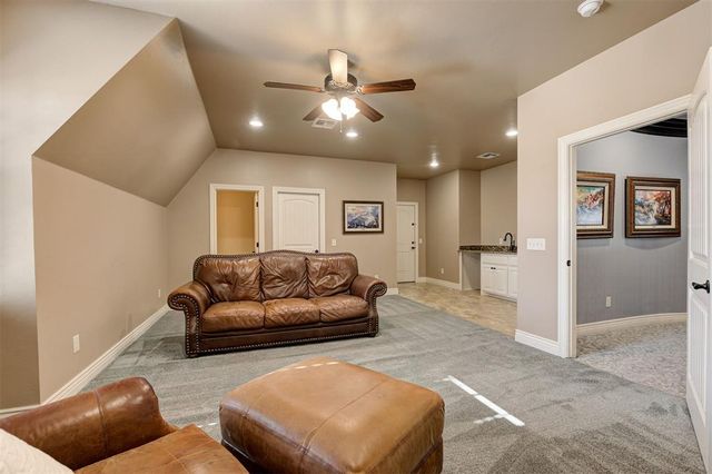 7601 SW 104th Street, Oklahoma City, OK 73169