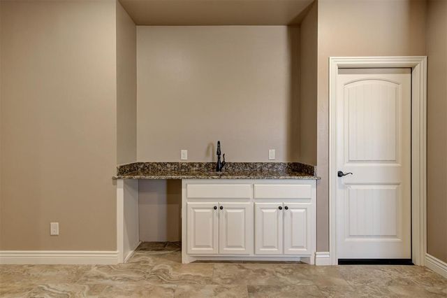 7601 SW 104th Street, Oklahoma City, OK 73169