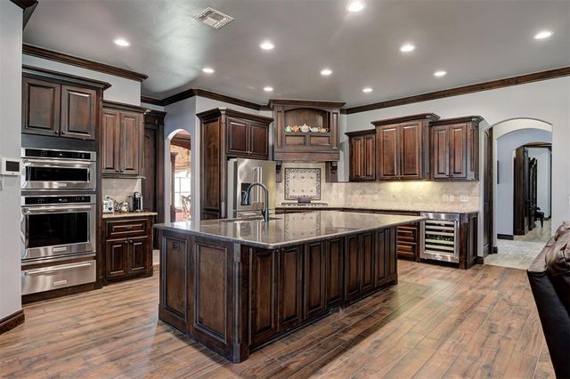 7601 SW 104th Street, Oklahoma City, OK 73169