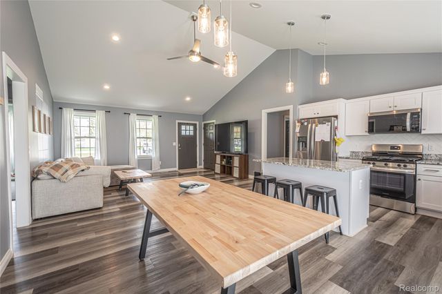 247 S. Carney Dr., St. Clair, MI 48079