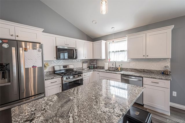 247 S. Carney Dr., St. Clair, MI 48079