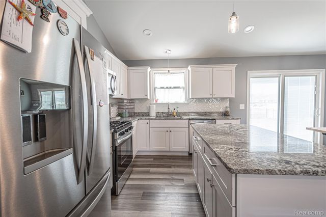 247 S. Carney Dr., St. Clair, MI 48079