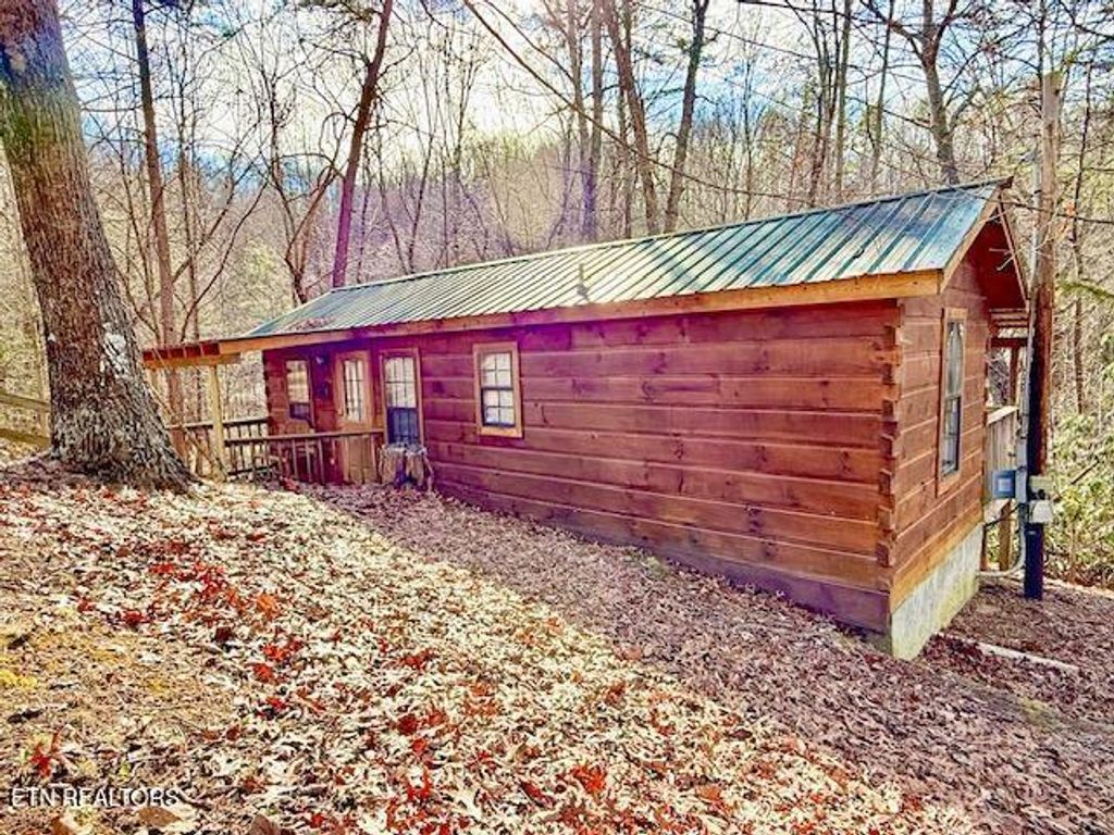 1041 Ridgefield Drive, Sevierville, TN 37876